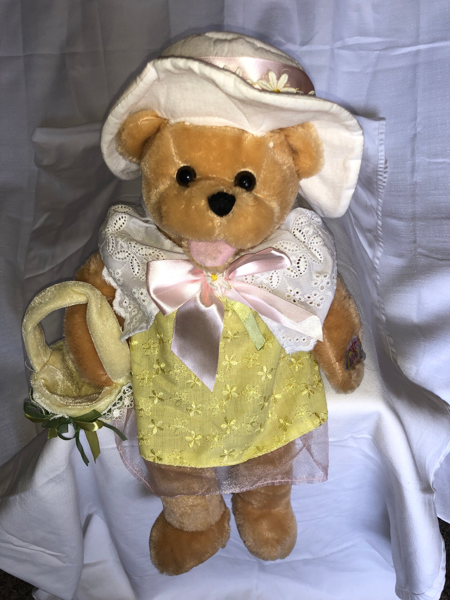 Chantilly Lane Ellie Animated Singing Bear | Marlis
